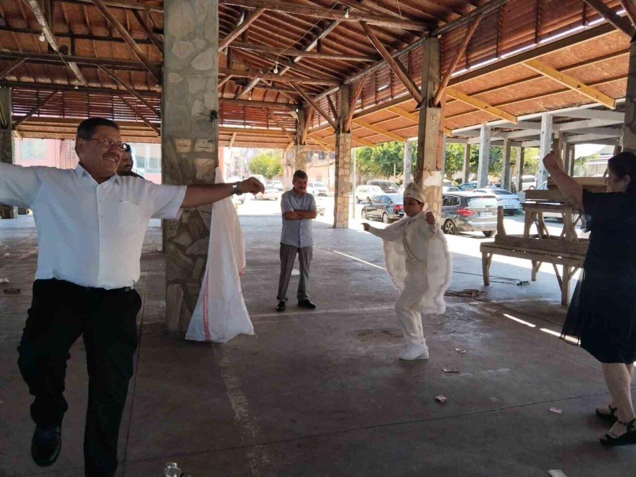 Fedakar dayı, kardeşinin emanetine sahip çıktı; Arın erkekliğe adım attı Fedakar dayı, kardeşinin emanetine sahip çıktı; Arın erkekliğe adım attı
