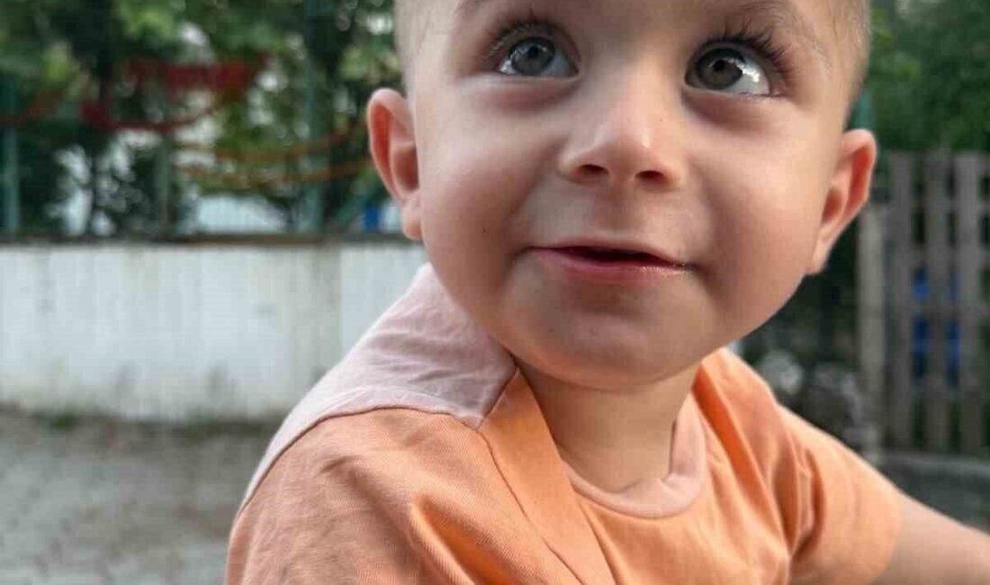 Denizli’de kas hastalığı teşhisi konulan 2,5 yaşındaki Göktürk İlgin’in ailesi,