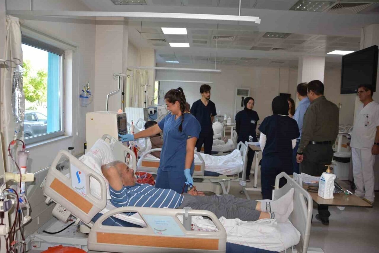 Hayırseverden hastaneye 2 adet diyaliz cihazı bağışı