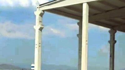 Denizli’nin Honaz ilçesinde inşaatı devam eden mermer fabrikasında, bir işçinin