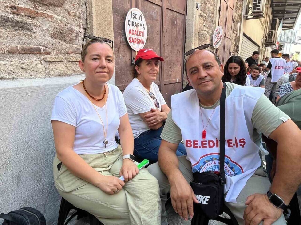 İzmir Büyükşehir Belediyesi’nde işten çıkartılan işçilerin eylemi 9’uncu gününde sürüyor