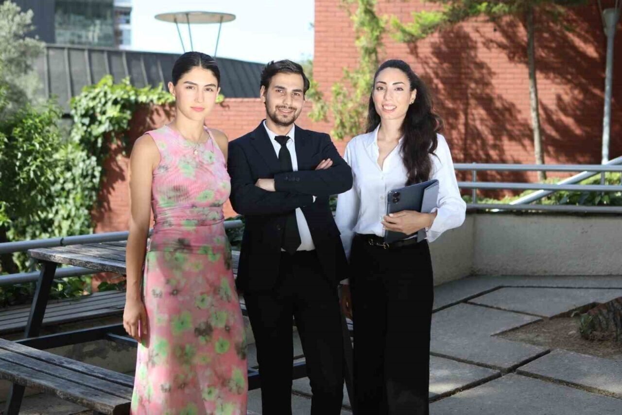 İzmir Ekonomi’den lisansüstü eğitimde ‘burs’ hamlesi