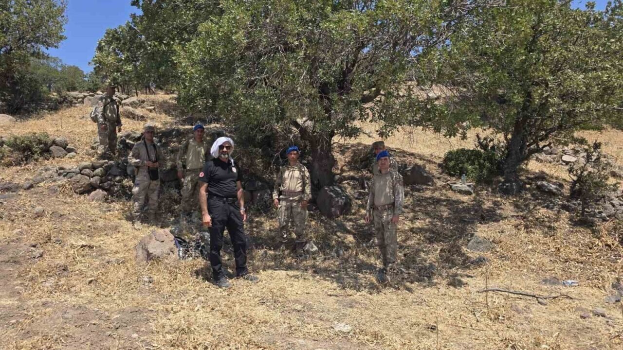 İzmir’de kayıp yaşlı adam için arama çalışmaları sürüyor İzmir’de kayıp yaşlı adam için arama çalışmaları sürüyor