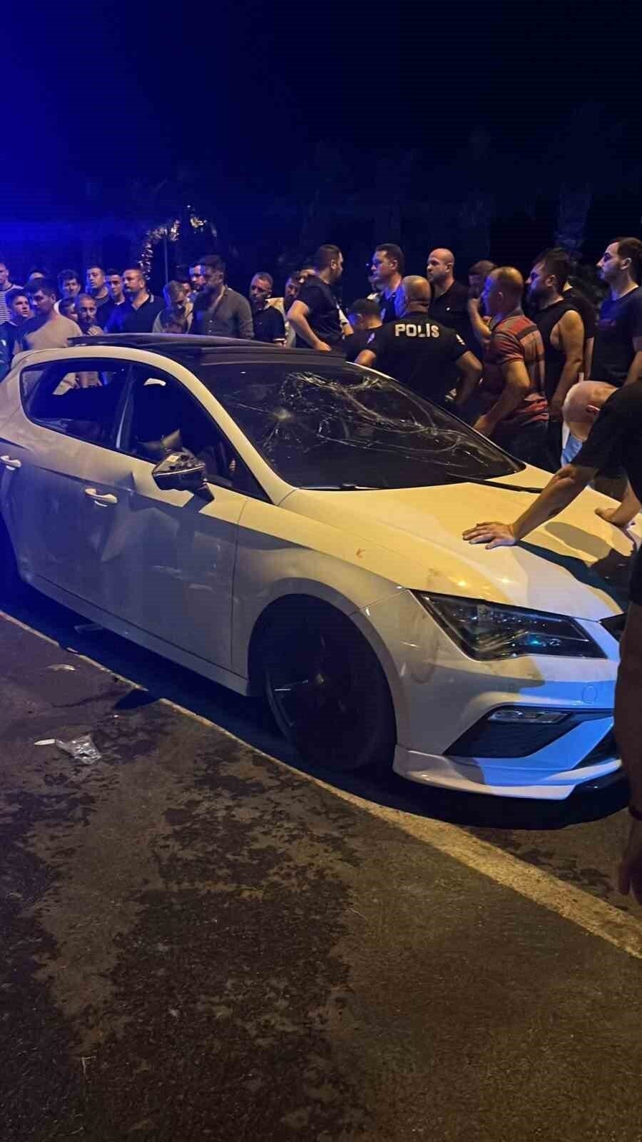 İzmir’de motosiklet ile otomobil çarpıştı: 1 ölü
