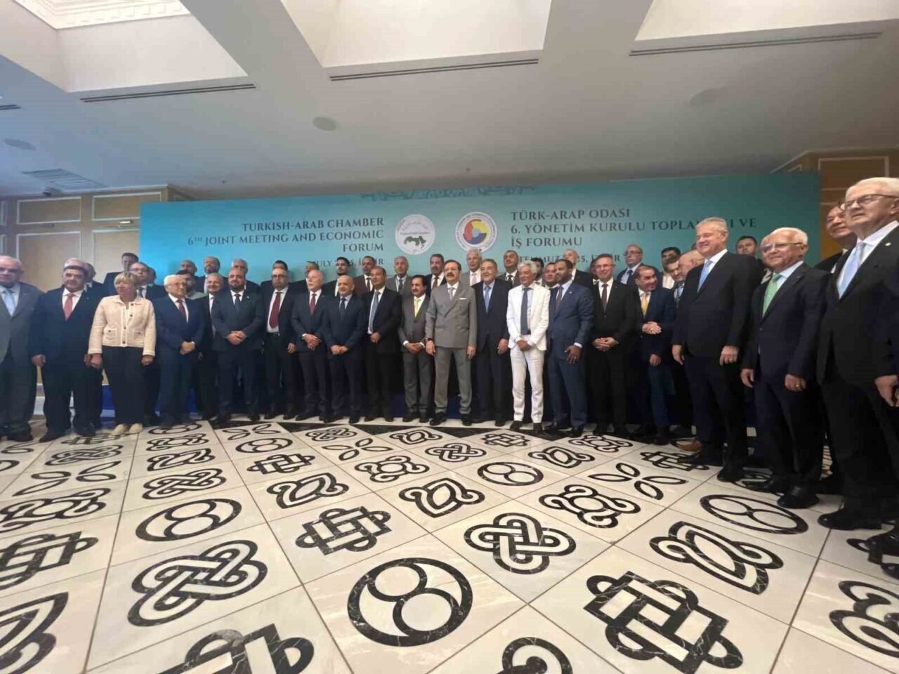İzmir’de Türk-Arap iş birliği zirvesi