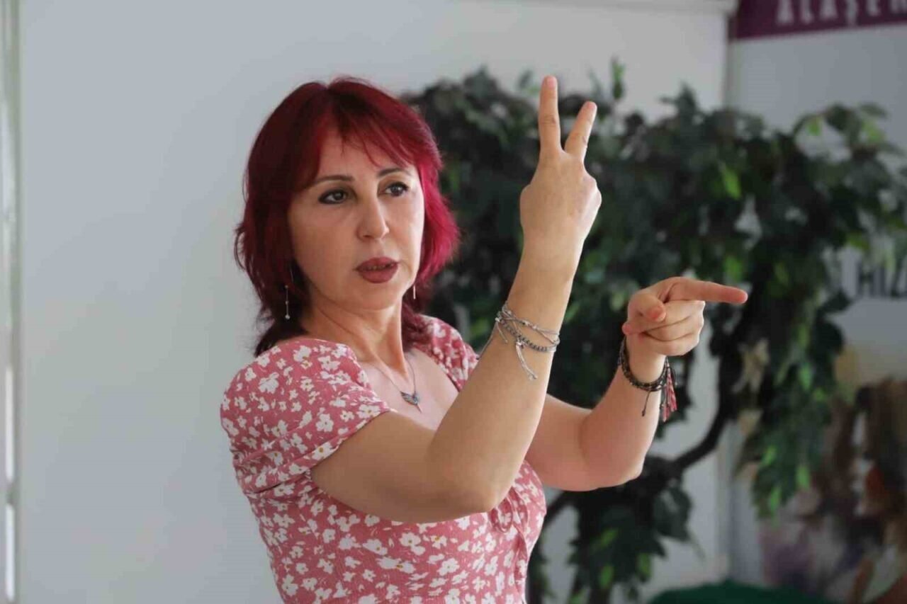 Kamu personeline işaret dili eğitimi Kamu personeline işaret dili eğitimi