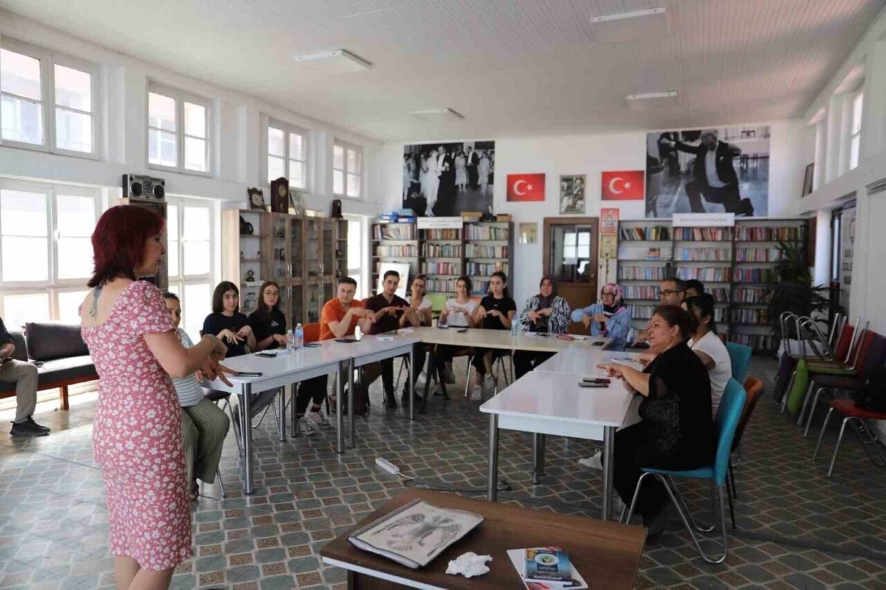Kamu personeline işaret dili eğitimi