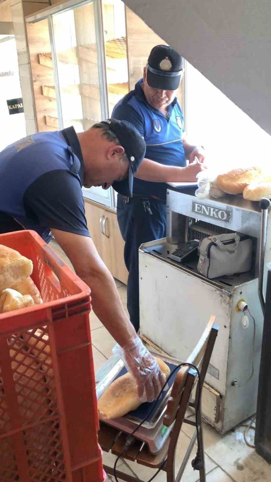 Karacasu’da fırınlara gramaj denetimi yapıldı