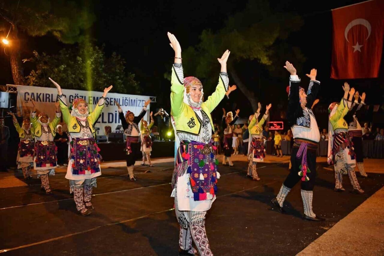 Konyaaltı Belediyesi Halk Oyunları Topluluğu uluslararası arenada yarışacak