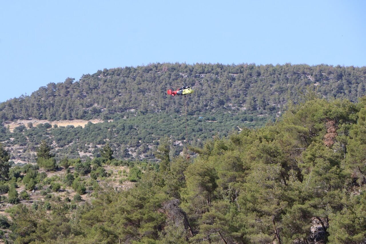 Kula’da orman yangınına müdahale sürüyor