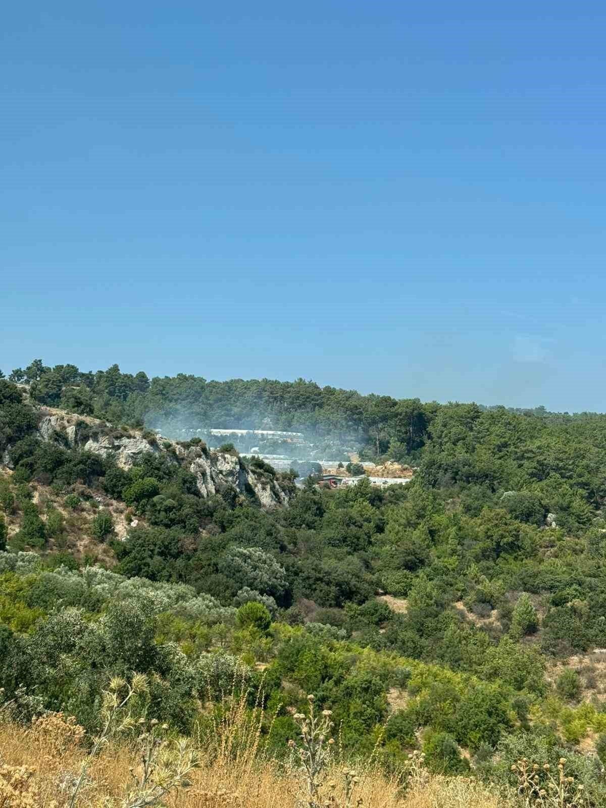 Kumluca’da makilik yangını 7 dakikada müdahale ile kontrol altın alındı