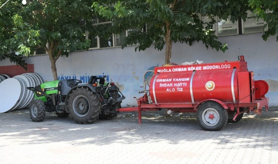 Aydın’ın Kuşadası ilçesinde, orman yangınlarına karşı güvenlik önlemleri artırıldı. Jandarma