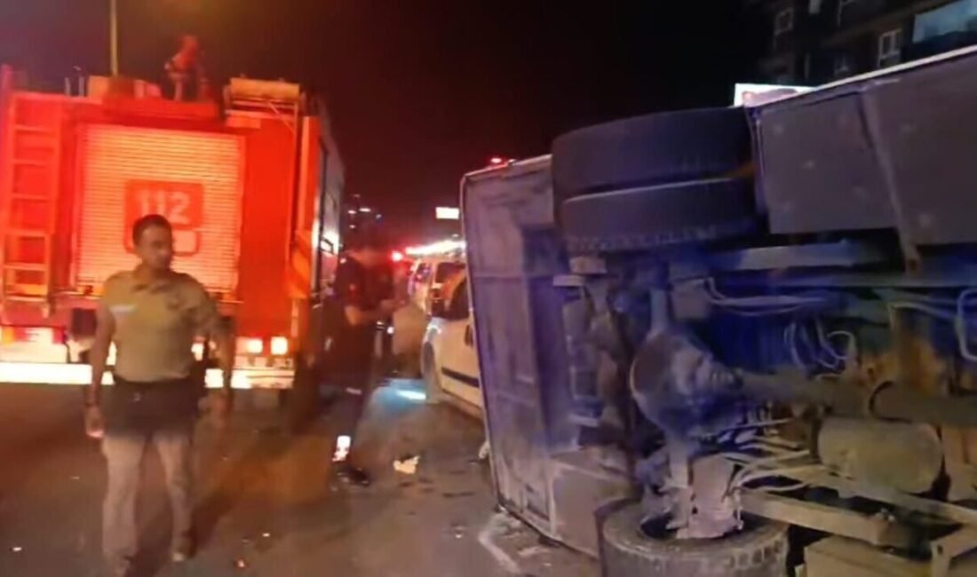Aydın’ın Kuşadası ilçesi Kadınlar Denizi Mahallesi’nde meydana gelen trafik kazasında,