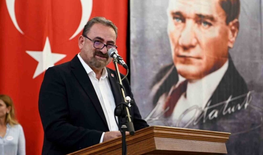 Kuşadası Belediyesi CHP Meclis Üyesi ve Ziraat Mühendisi Hasan Göçmen,