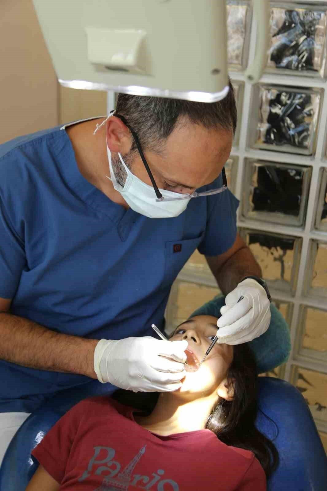 Manisa ADSM’de, implant uygulaması devam ediyor