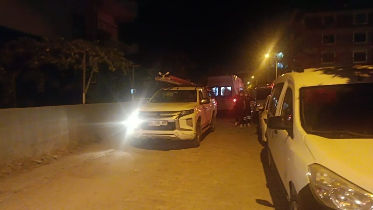 Manisa’da ev yangını Manisa’da ev yangını