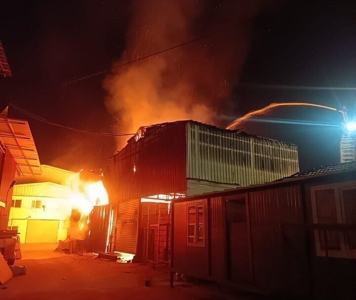 Denizli’de mobilya ve fuar stantları imalathanesinde 7 milyonluk zarara neden