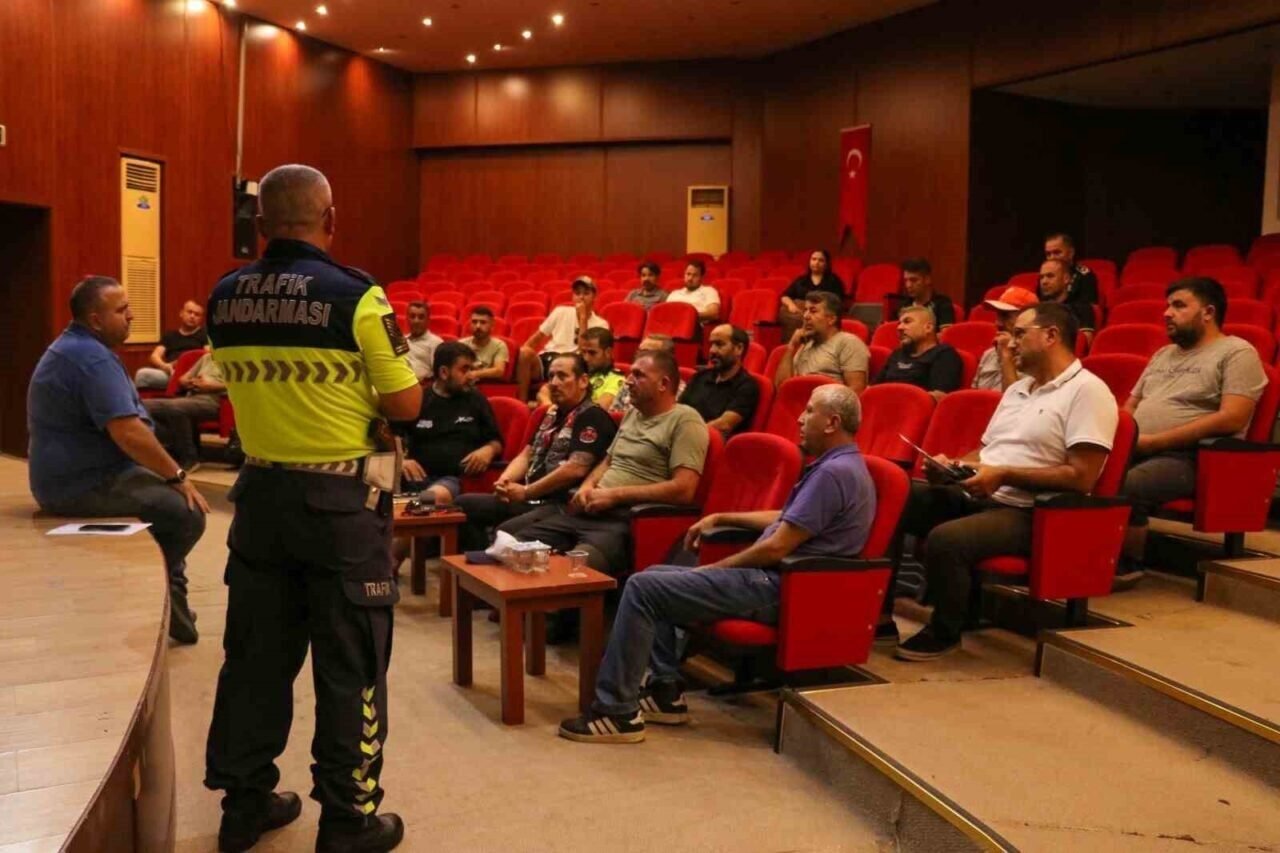 Motosiklet kazaları masaya yatırıldı