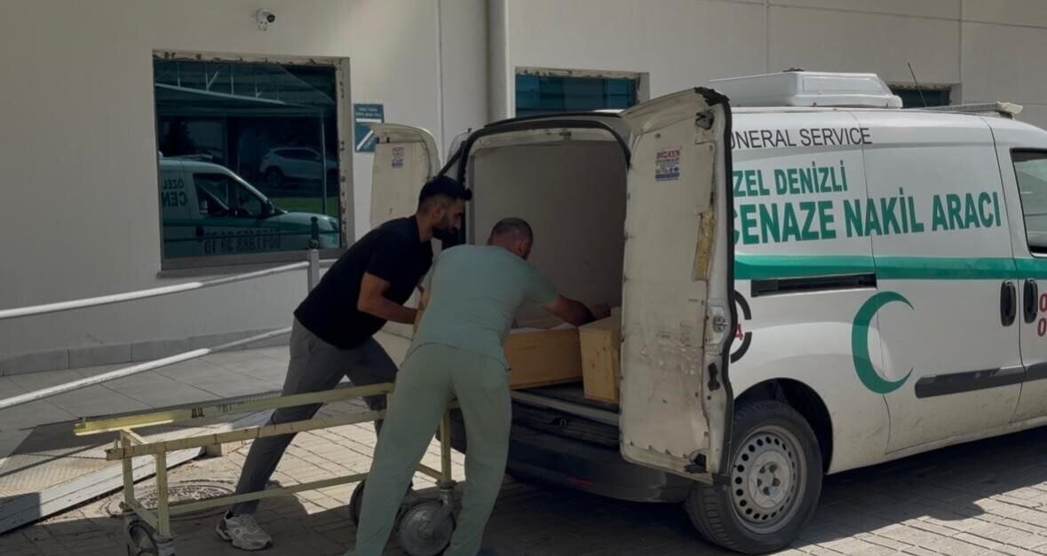 Motosikletli üniversite öğrencisi kamyonet ile çarpıştı: 1 ölü