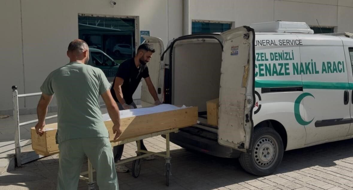 Motosikletli üniversite öğrencisi kamyonet ile çarpıştı: 1 ölü Motosikletli üniversite öğrencisi kamyonet ile çarpıştı: 1 ölü