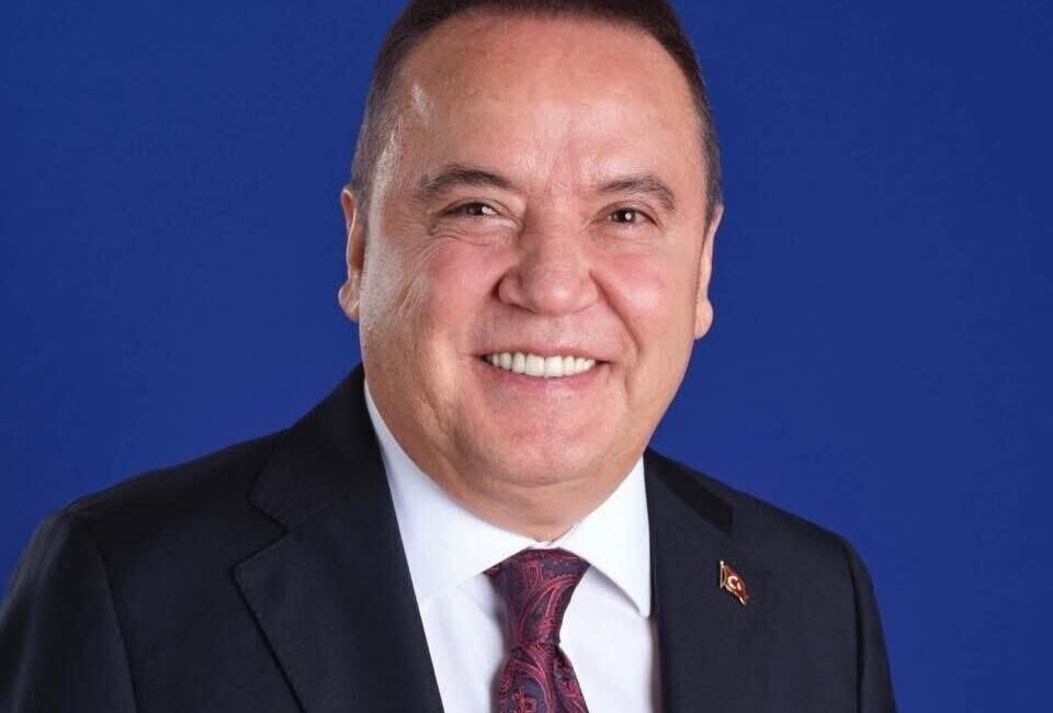 Antalya’da yürütülen rüşvet soruşturması kapsamında tutuklanan Antalya Büyükşehir Belediye Başkanı