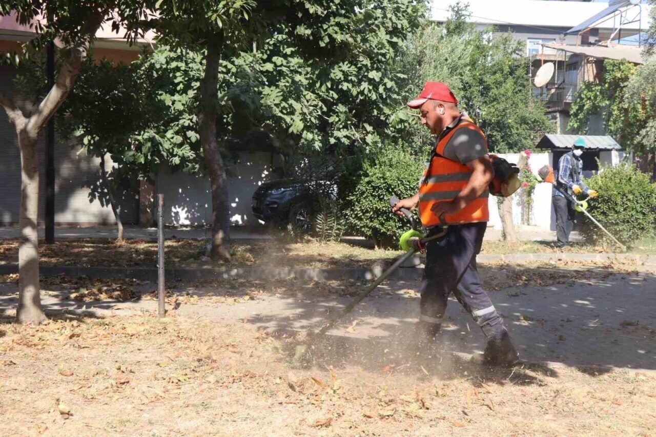 Nazilli Belediyesi’nden Sümer Mahallesi’nde bakım ve temizlik çalışması