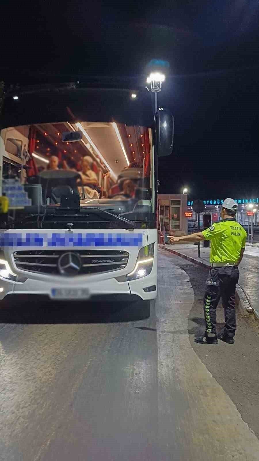 Otobüslerde emniyet kemeri denetimi yapıldı