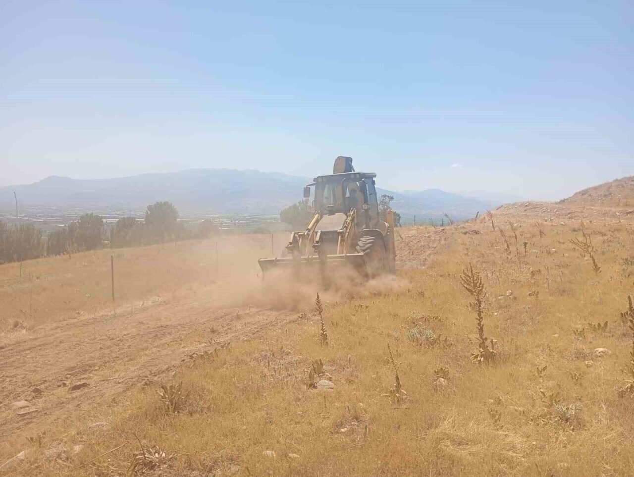 Sarıgöl Çavuşlar Mahallesi orman yangınlarına karşı önlemini aldı