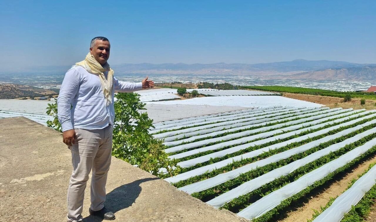 Sarıgöl Ovası beyaz gelinliğini giydi