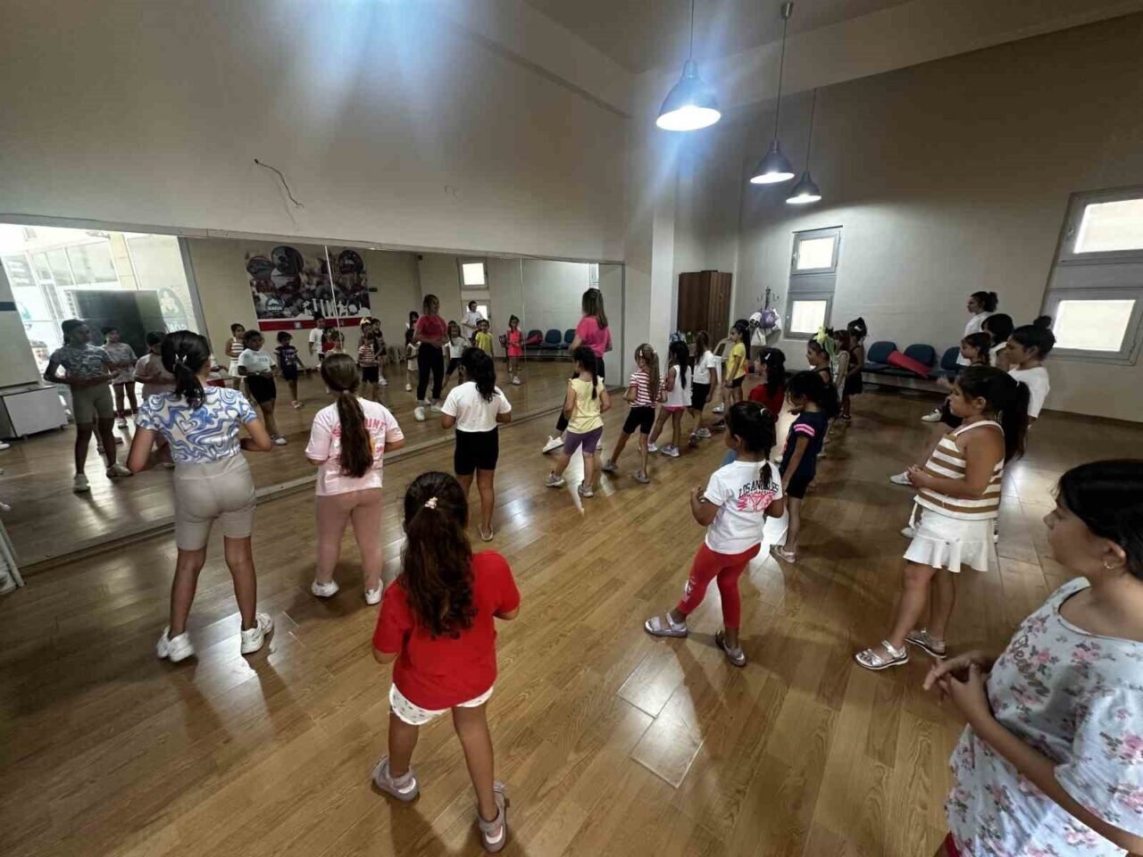 Söke Belediyesi’nin Yaz Okulu’nda bin 200 öğrenci kurslara katılıyor