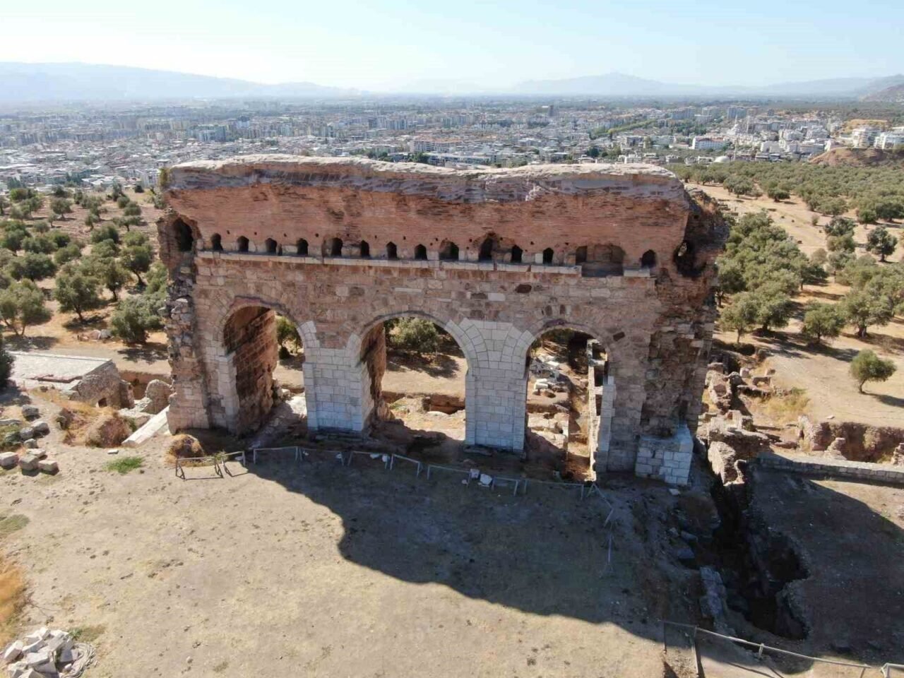 Tralleis Antik Kenti’nde İtalyan arkeologlar kazılarına başladı