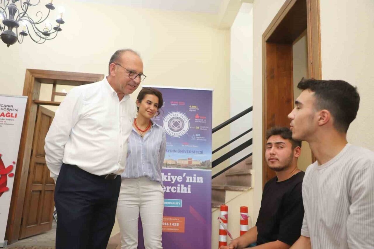 Turgutlu Belediyesi, Üniversite Tercih Merkezi ile gençlerin yanında olacak