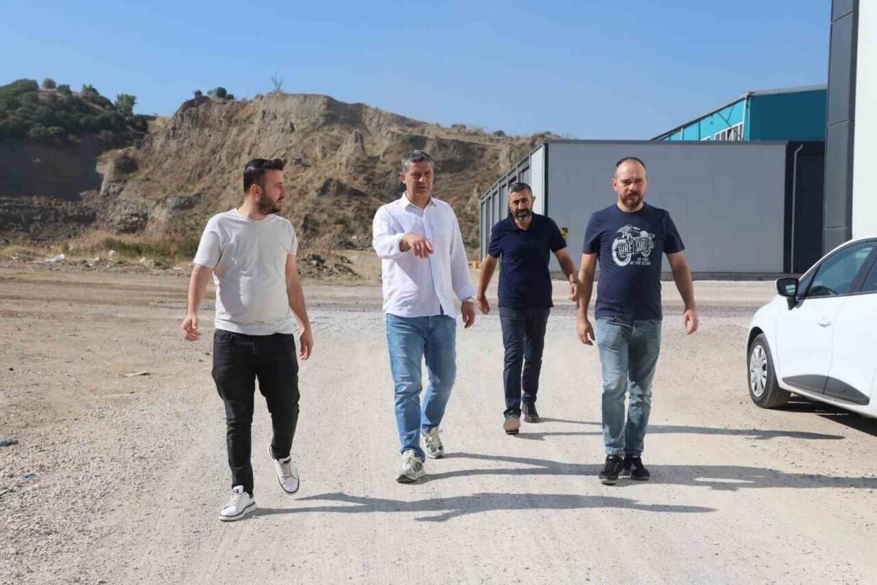 Turgutlu’daki yol yapım çalışmalarına inceleme