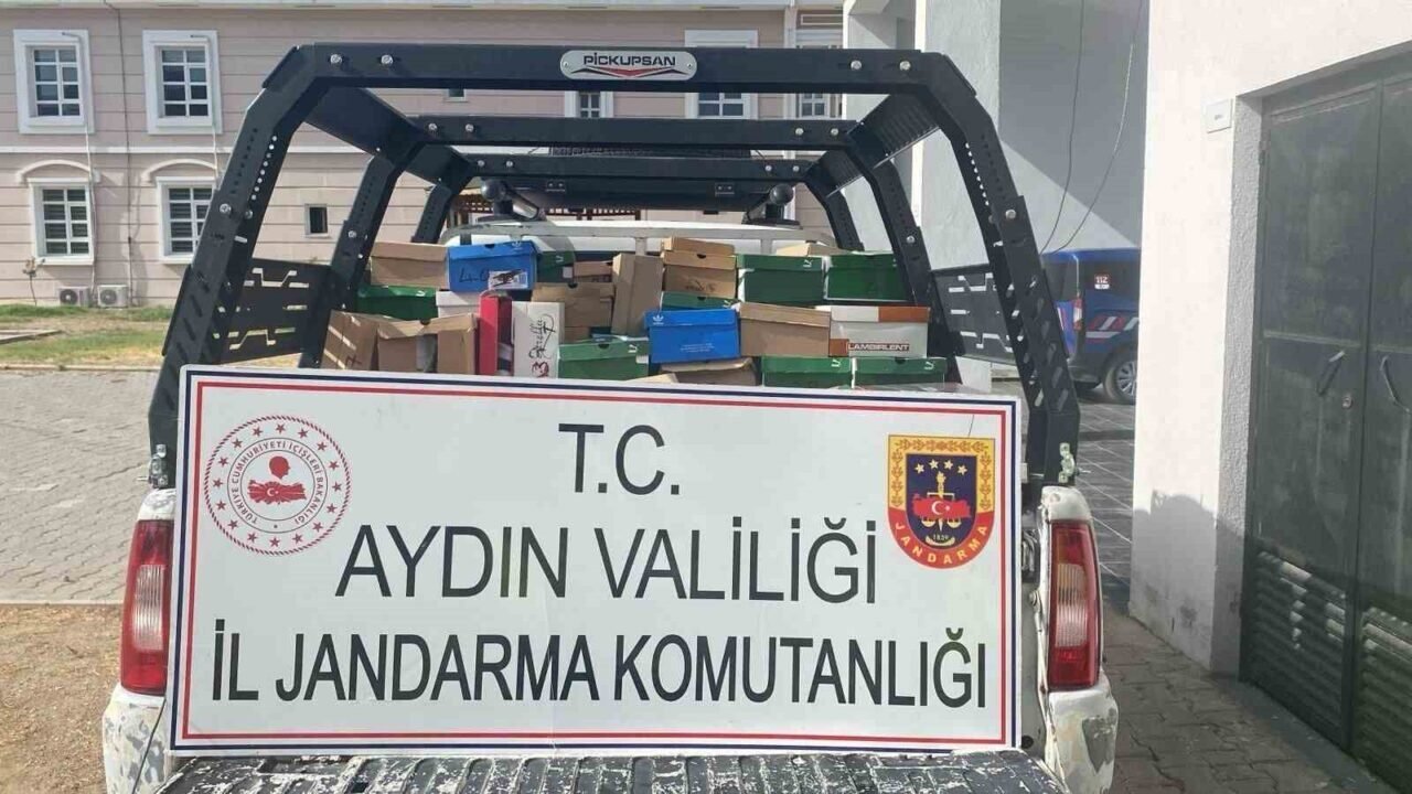 Ünlü markaların taklitlerini satmak istedi, Aydın’da yakayı ele verdi Ünlü markaların taklitlerini satmak istedi, Aydın’da yakayı ele verdi