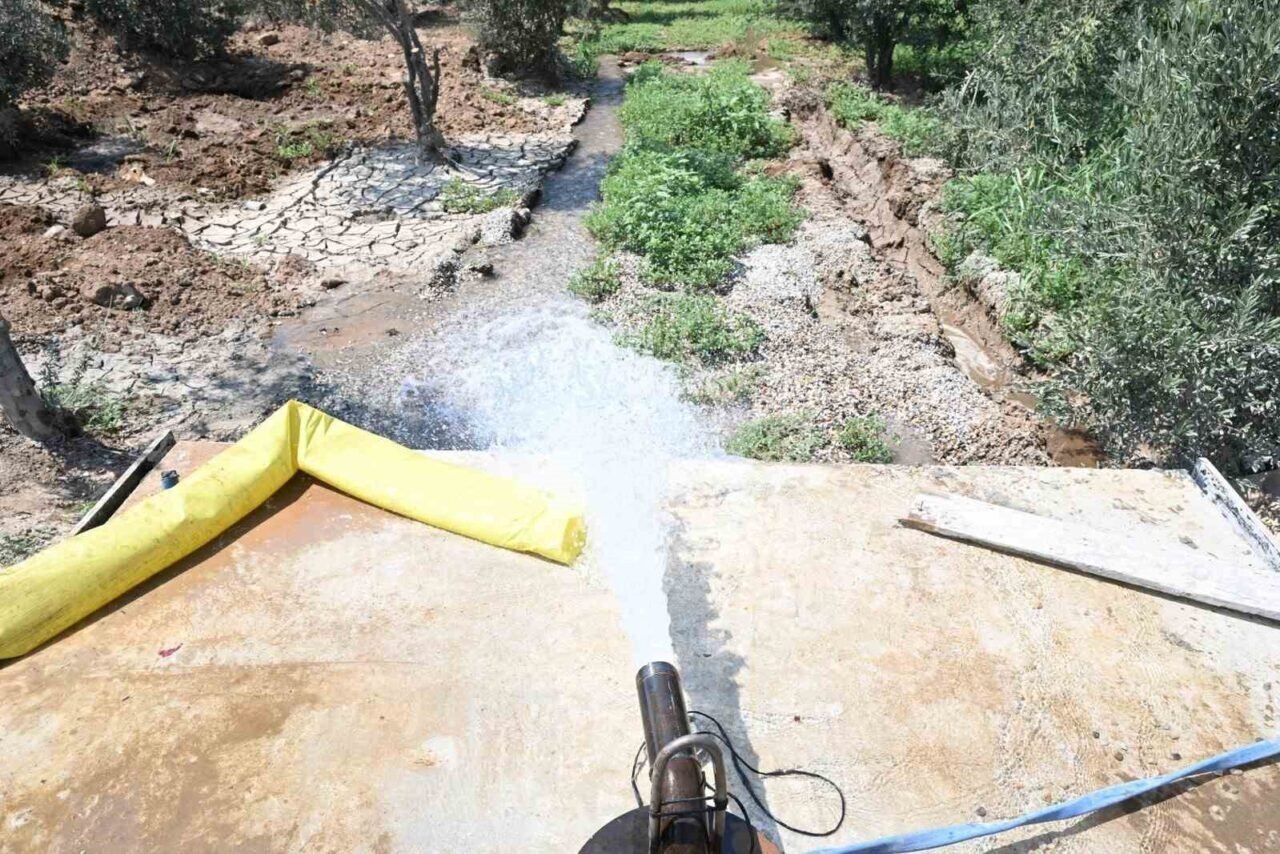 Yeni sondaj sayesinde mahallenin su sorunu çözüldü