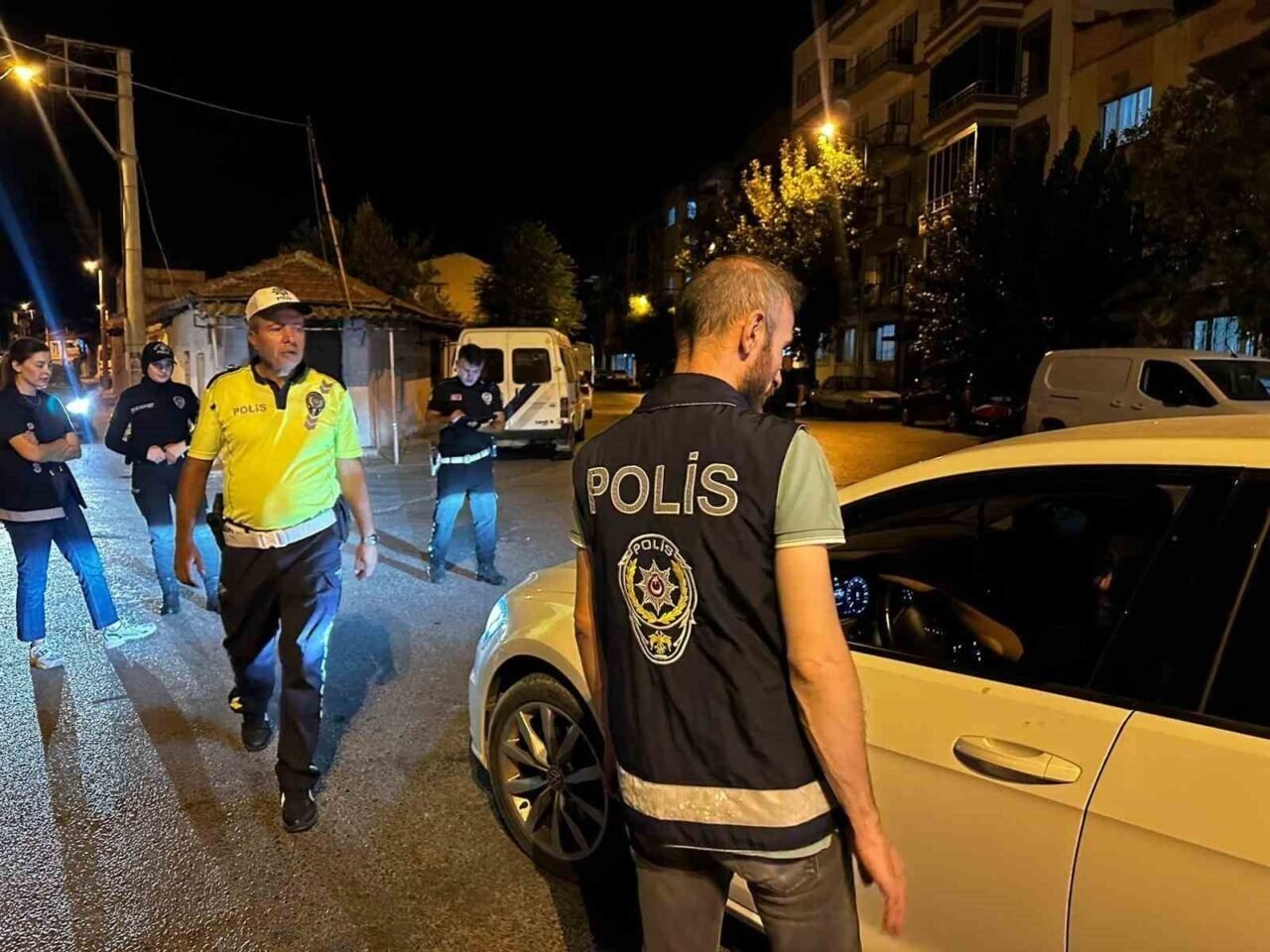 Akhisar’daki uygulamada gözaltılar ve ceza yağmuru