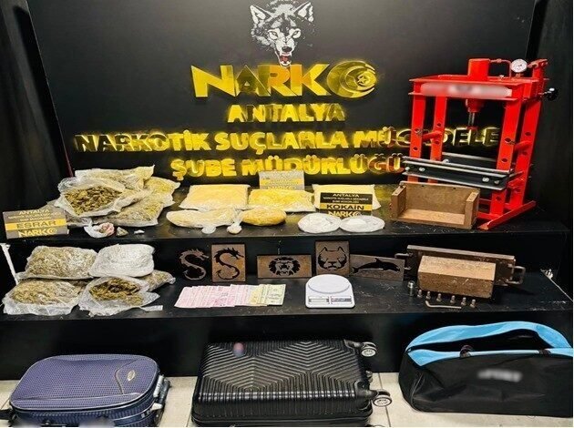 Antalya’da narkotik ekipleri tarafından son 1 haftada yapılan çalışmalarda 374