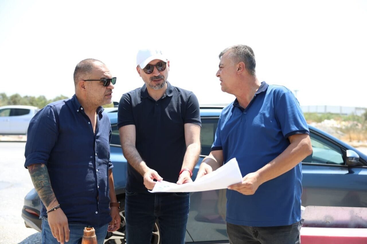 Aydın Büyükşehir Belediyesi Söke’deki yağmur suyu ve kaldırım çalışmaları devam ediyor
