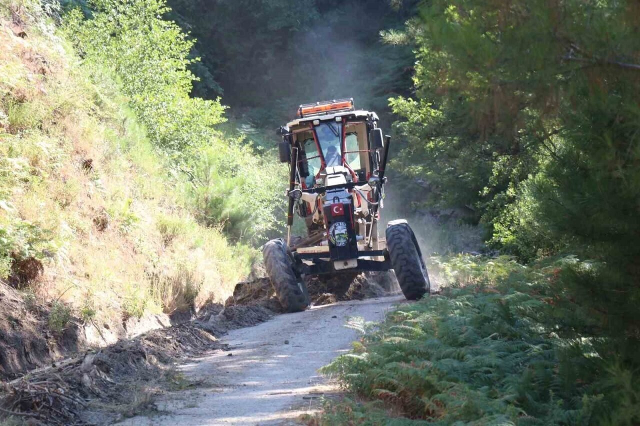 Bozdoğan’da yayla yollarında çalışma başlatıldı