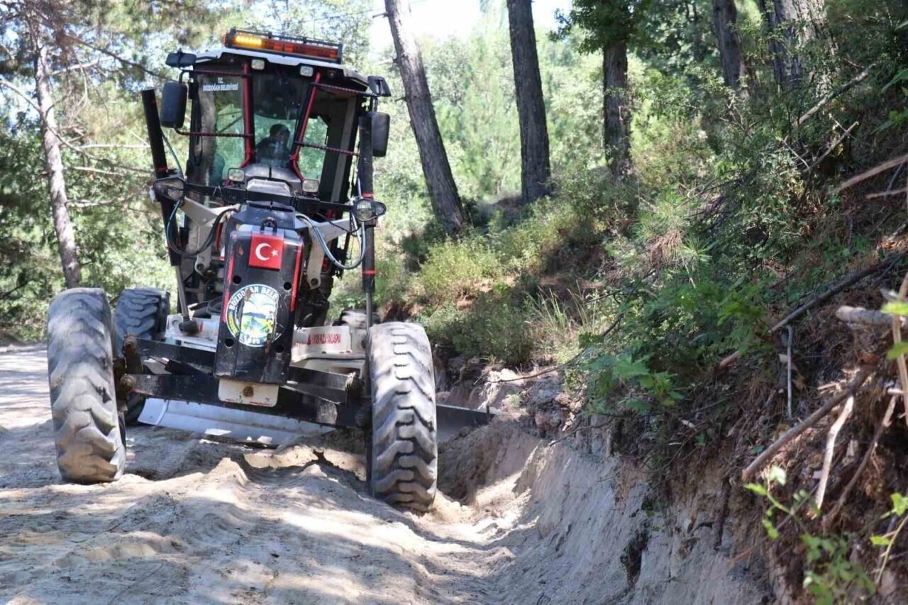 Bozdoğan’da yayla yollarında çalışma başlatıldı