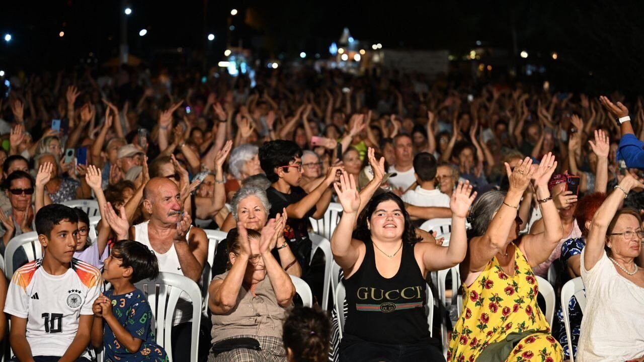 Didimliler Büyükşehir’in Yaz Konseri ile coştu