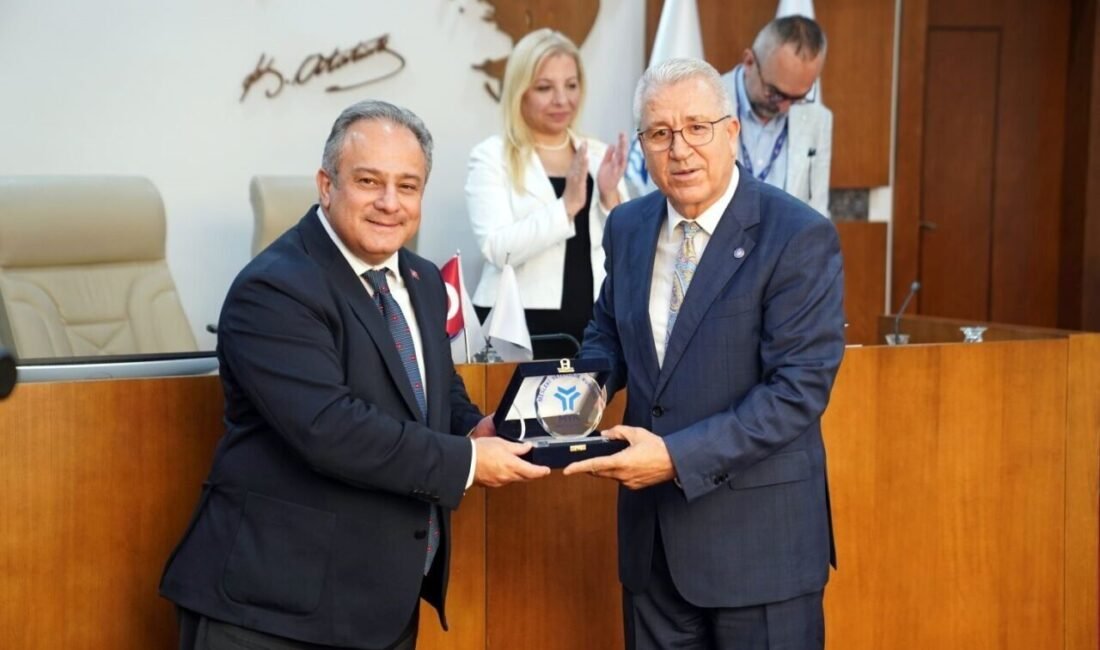 Ege Üniversitesi Senatosu’na konuk olan Çalışma ve Sosyal Güvenlik Bakanlığı