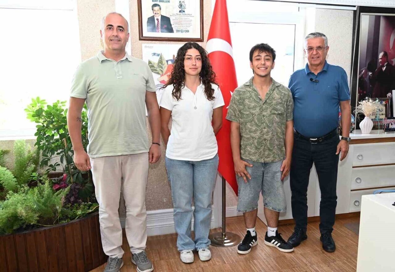 Kemer’de belediye destekli kurs öğrencileri ilçe birincisi oldu Kemer’de belediye destekli kurs öğrencileri ilçe birincisi oldu
