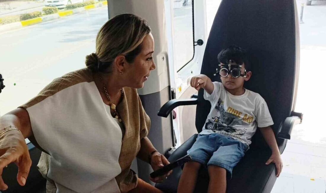ANTALYA (İHA) AK Parti Antalya Milletvekili ve Göz Doktoru Tuba
