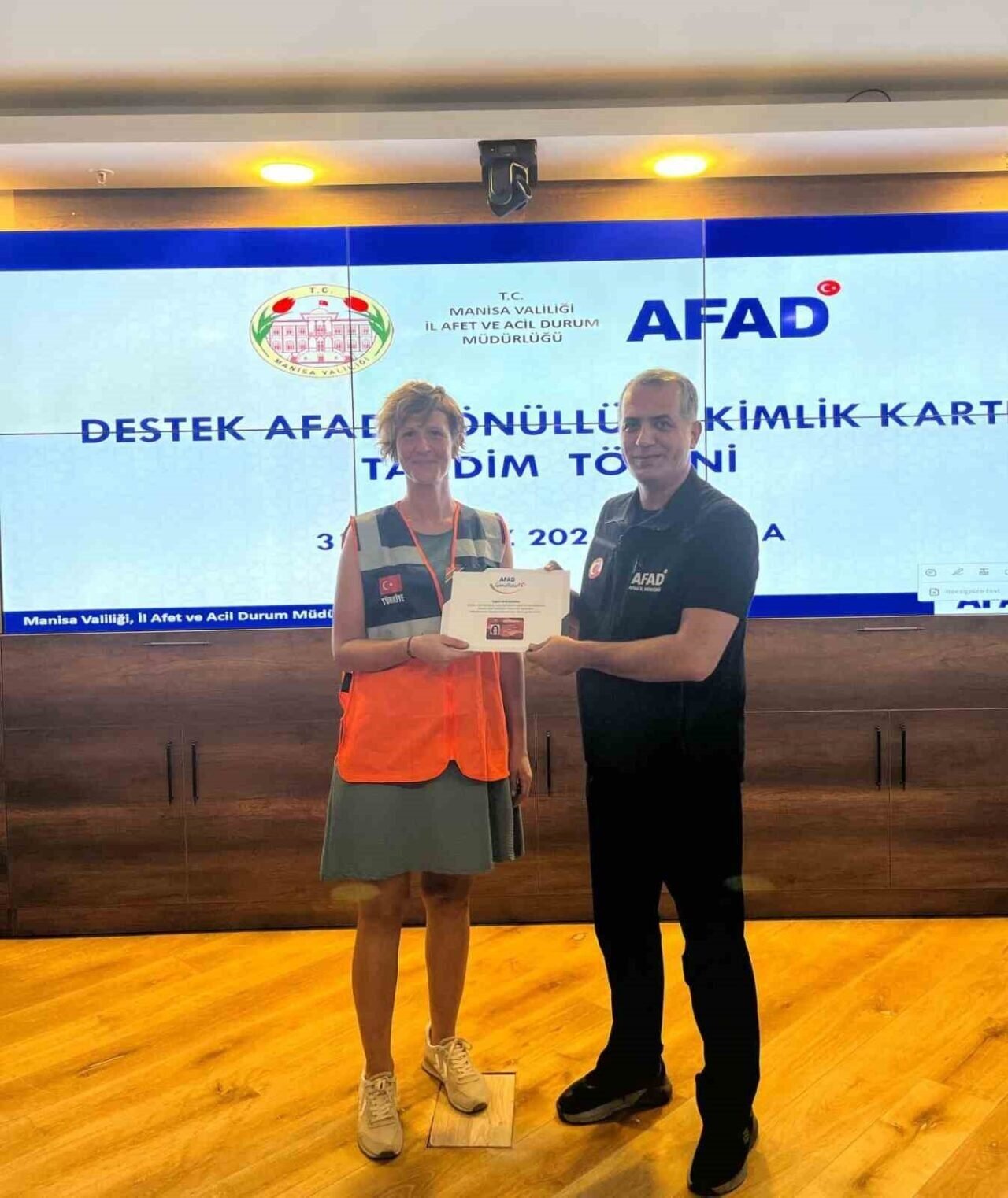 Manisa’da Destek AFAD Gönüllülerine kimlik kartları teslim edildi