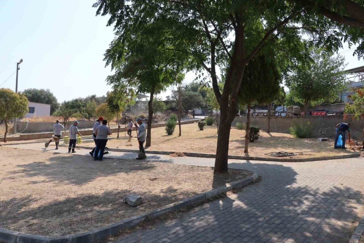 Nazilli Belediyesi’nden Pirlibey’de temizlik atağı