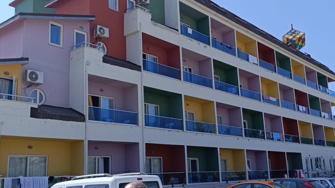 Tatilleri kabusa döndü, oteli terk ettiler