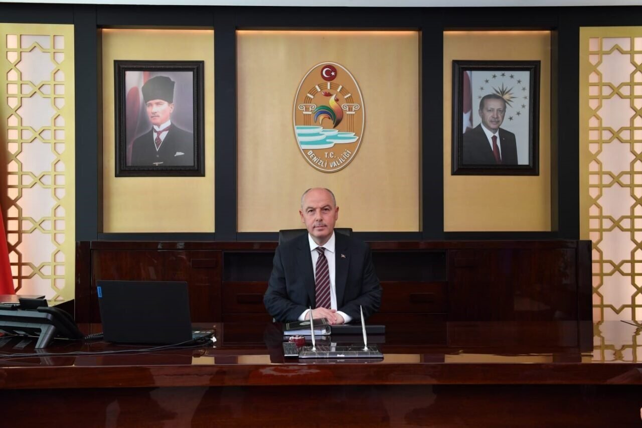 Vali Coşkun; "Emlak rayiç bedellerinde belediyeler farklı uygulamalara gitti" Vali Coşkun; "Emlak rayiç bedellerinde belediyeler farklı uygulamalara gitti"