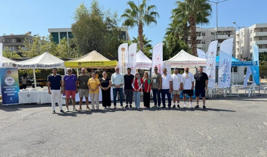 Alanya’da üniversite öğrencilerine sıcak karşılama Alanya Belediyesi Gençlik Hizmetleri Birimi ve Gençlik Merkezi, Alanya Alaaddin