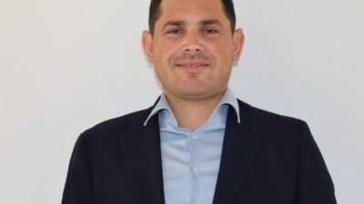 Antalya’nın CHP’li merkez Aksu Belediyesi’nde Başkan Yardımcıları Hüseyin Çelik, Mevlüt